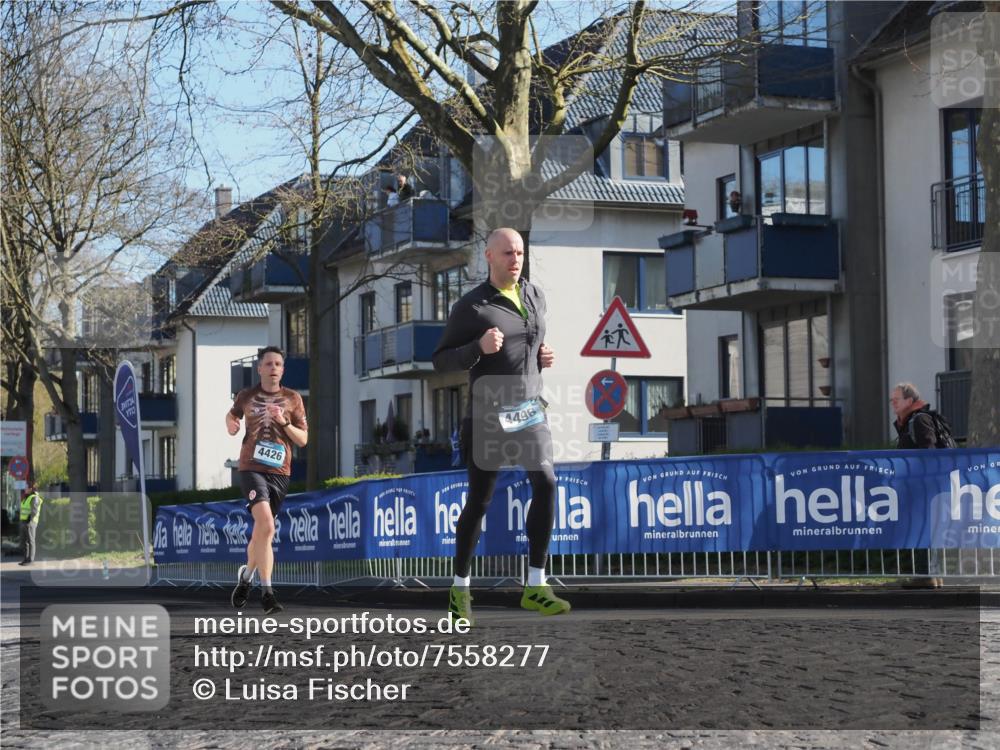 06.04.2025 - 44. Internationalen Wilhelmsburger Insellauf Luisa Fischer http://msf.ph/oto/7558277 06.04.2025 10:23:02 Ziel 4496, 4426 meine-sportfotos.de