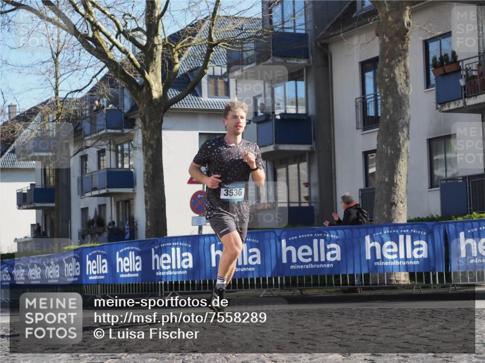 06.04.2025 - 44. Internationalen Wilhelmsburger Insellauf Luisa Fischer http://msf.ph/oto/7558289 06.04.2025 10:23:12 Ziel 3536 meine-sportfotos.de