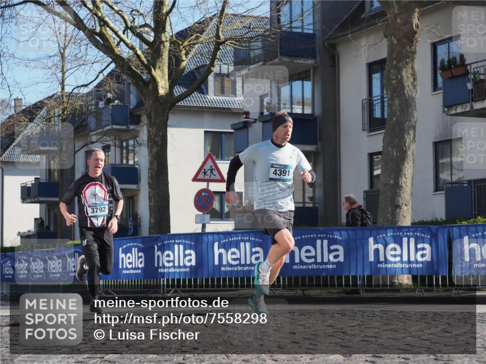 06.04.2025 - 44. Internationalen Wilhelmsburger Insellauf Luisa Fischer http://msf.ph/oto/7558298 06.04.2025 10:23:17 Ziel 3792, 4391 meine-sportfotos.de