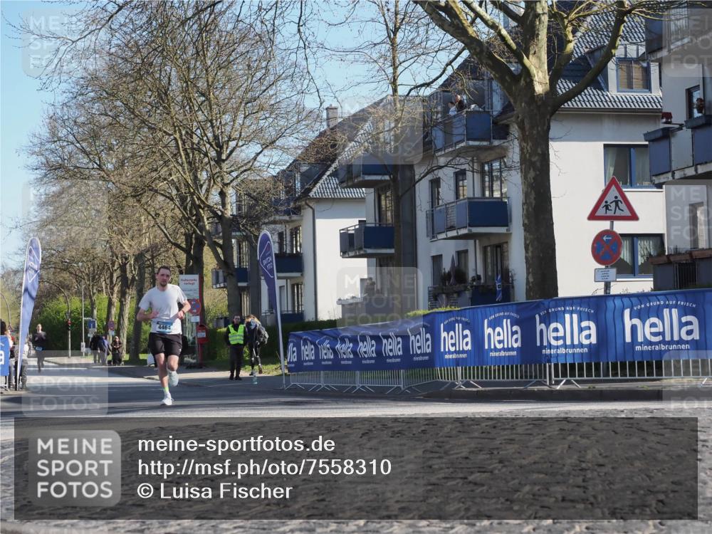 06.04.2025 - 44. Internationalen Wilhelmsburger Insellauf Luisa Fischer http://msf.ph/oto/7558310 06.04.2025 10:23:28 Ziel 4464 meine-sportfotos.de