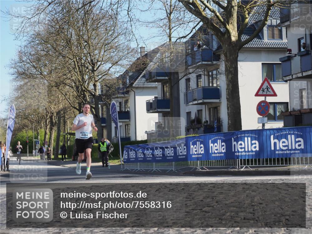 06.04.2025 - 44. Internationalen Wilhelmsburger Insellauf Luisa Fischer http://msf.ph/oto/7558316 06.04.2025 10:23:28 Ziel 4464 meine-sportfotos.de