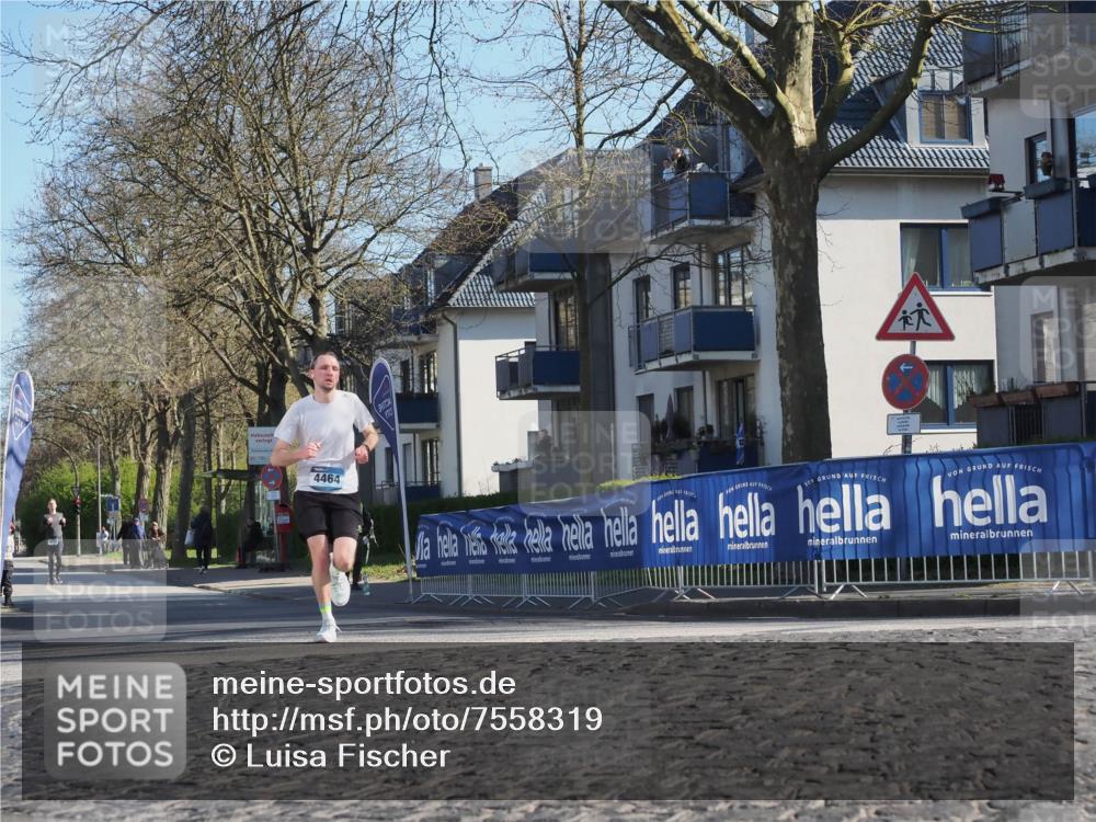06.04.2025 - 44. Internationalen Wilhelmsburger Insellauf Luisa Fischer http://msf.ph/oto/7558319 06.04.2025 10:23:29 Ziel 747, 4464 meine-sportfotos.de