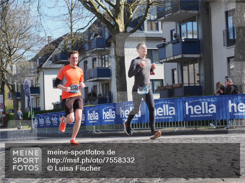 06.04.2025 - 44. Internationalen Wilhelmsburger Insellauf Luisa Fischer http://msf.ph/oto/7558332 06.04.2025 10:23:40 Ziel 3090, 3836 meine-sportfotos.de