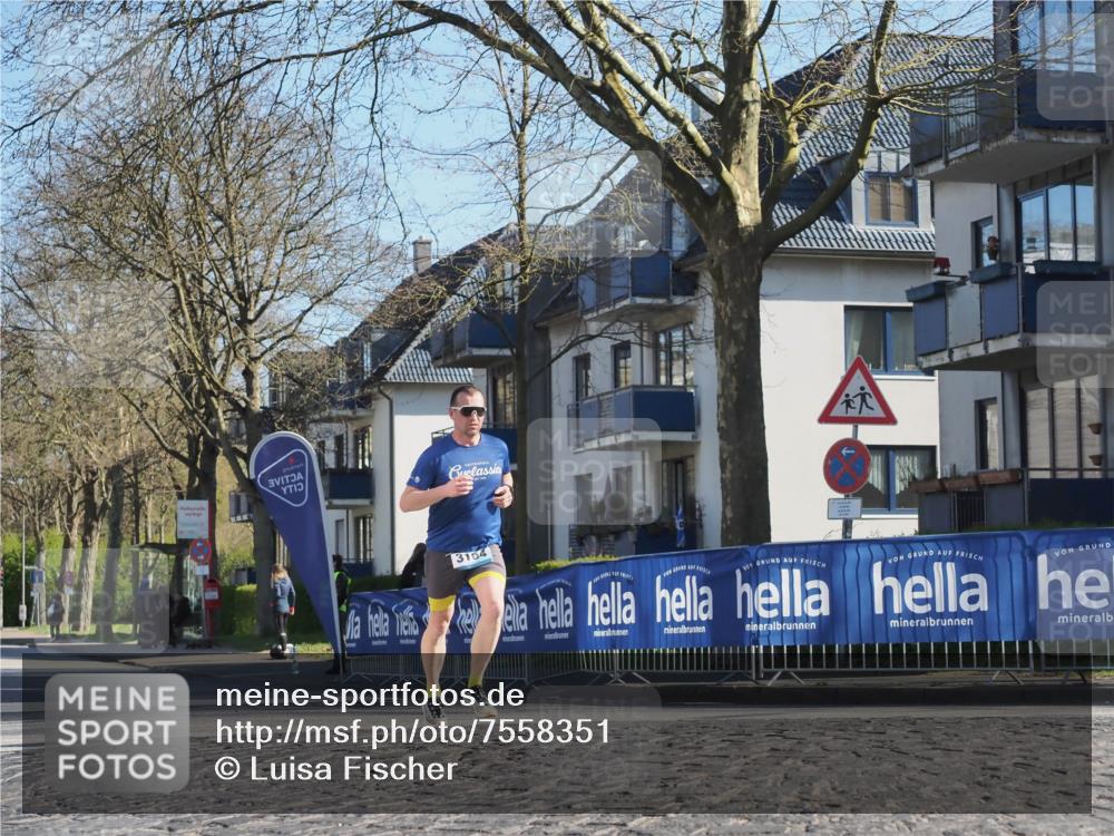 06.04.2025 - 44. Internationalen Wilhelmsburger Insellauf Luisa Fischer http://msf.ph/oto/7558351 06.04.2025 10:23:56 Ziel 3164 meine-sportfotos.de
