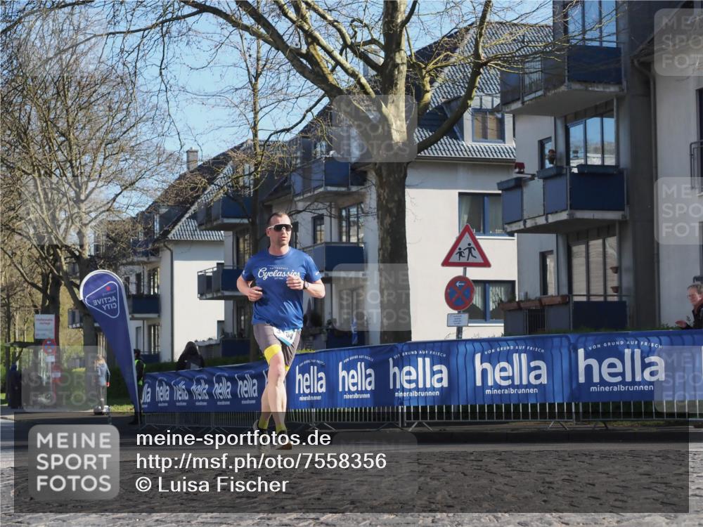 06.04.2025 - 44. Internationalen Wilhelmsburger Insellauf Luisa Fischer http://msf.ph/oto/7558356 06.04.2025 10:23:56 Ziel  meine-sportfotos.de