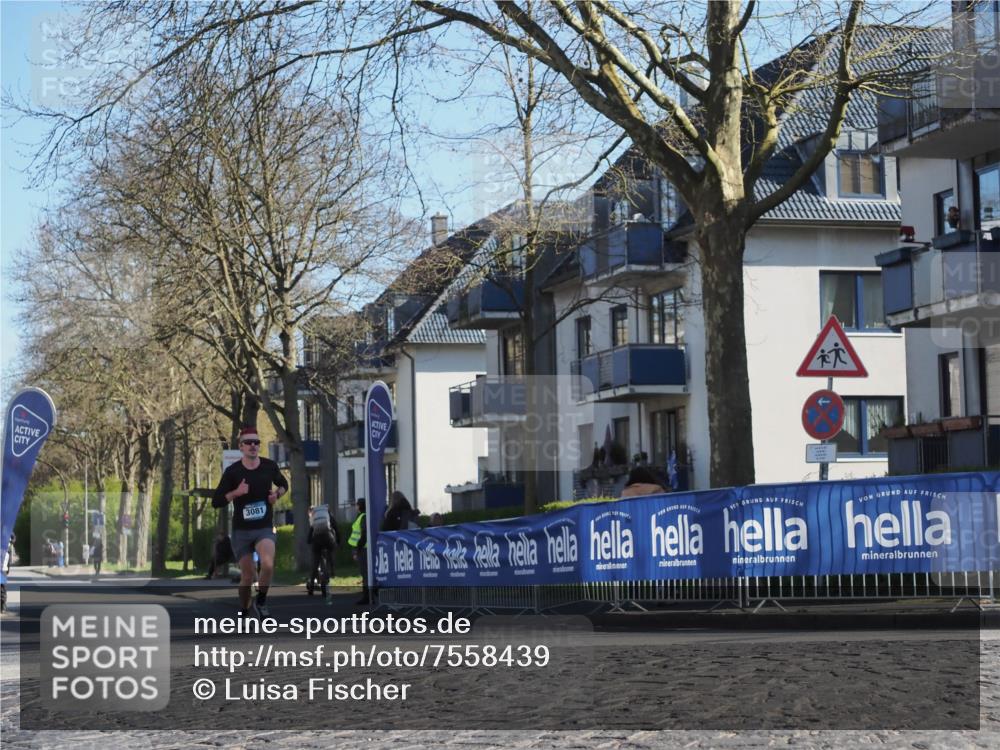 06.04.2025 - 44. Internationalen Wilhelmsburger Insellauf Luisa Fischer http://msf.ph/oto/7558439 06.04.2025 10:24:22 Ziel 3081 meine-sportfotos.de