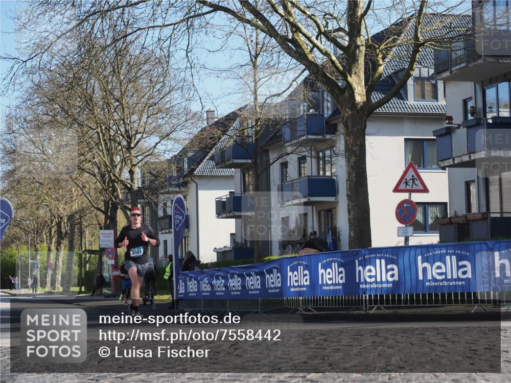 06.04.2025 - 44. Internationalen Wilhelmsburger Insellauf Luisa Fischer http://msf.ph/oto/7558442 06.04.2025 10:24:22 Ziel 3081 meine-sportfotos.de