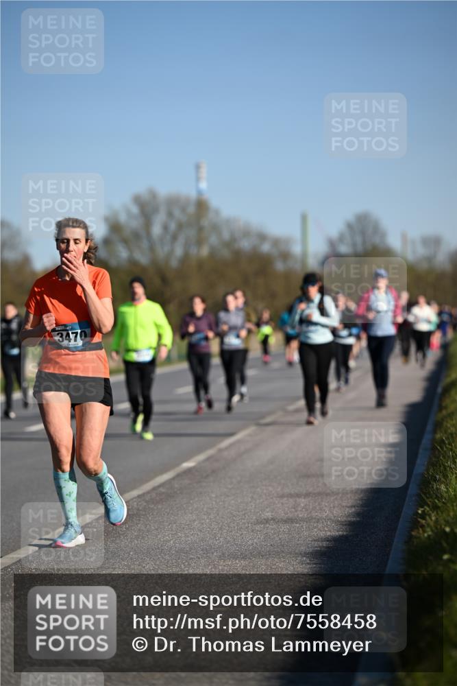 06.04.2025 - 44. Internationalen Wilhelmsburger Insellauf Dr. Thomas Lammeyer http://msf.ph/oto/7558458 06.04.2025 09:34:37 Laufen 3470 meine-sportfotos.de