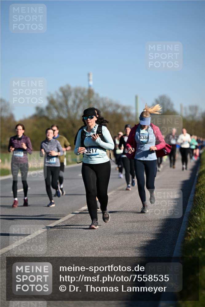 06.04.2025 - 44. Internationalen Wilhelmsburger Insellauf Dr. Thomas Lammeyer http://msf.ph/oto/7558535 06.04.2025 09:34:42 Laufen 438 meine-sportfotos.de