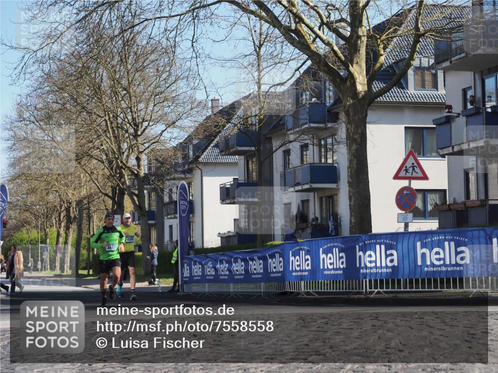 06.04.2025 - 44. Internationalen Wilhelmsburger Insellauf Luisa Fischer http://msf.ph/oto/7558558 06.04.2025 10:24:46 Ziel 4617, 4205 meine-sportfotos.de