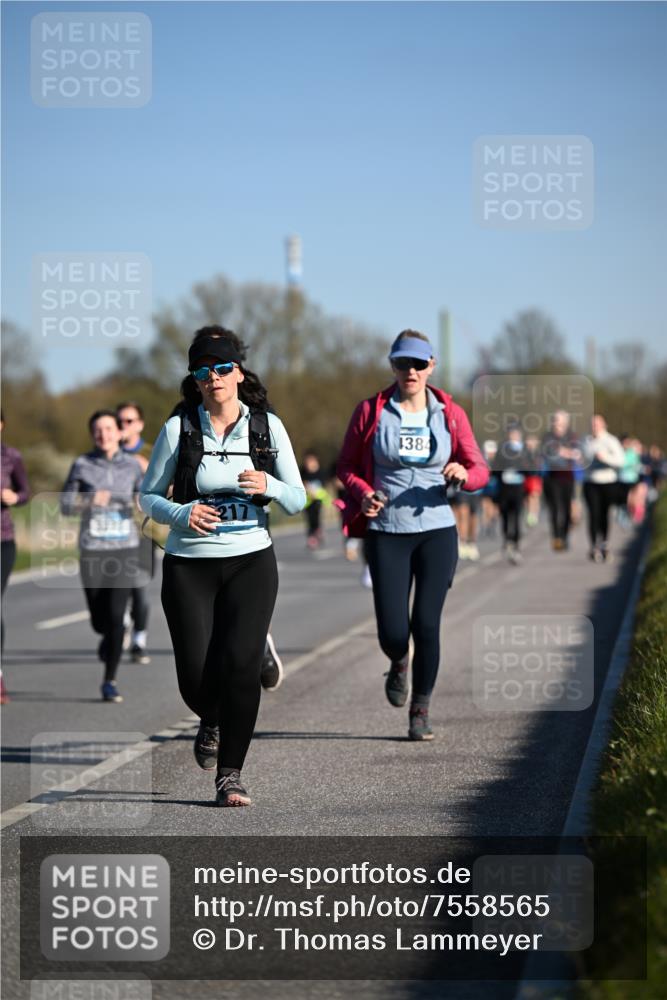 06.04.2025 - 44. Internationalen Wilhelmsburger Insellauf Dr. Thomas Lammeyer http://msf.ph/oto/7558565 06.04.2025 09:34:43 Laufen 1384 meine-sportfotos.de