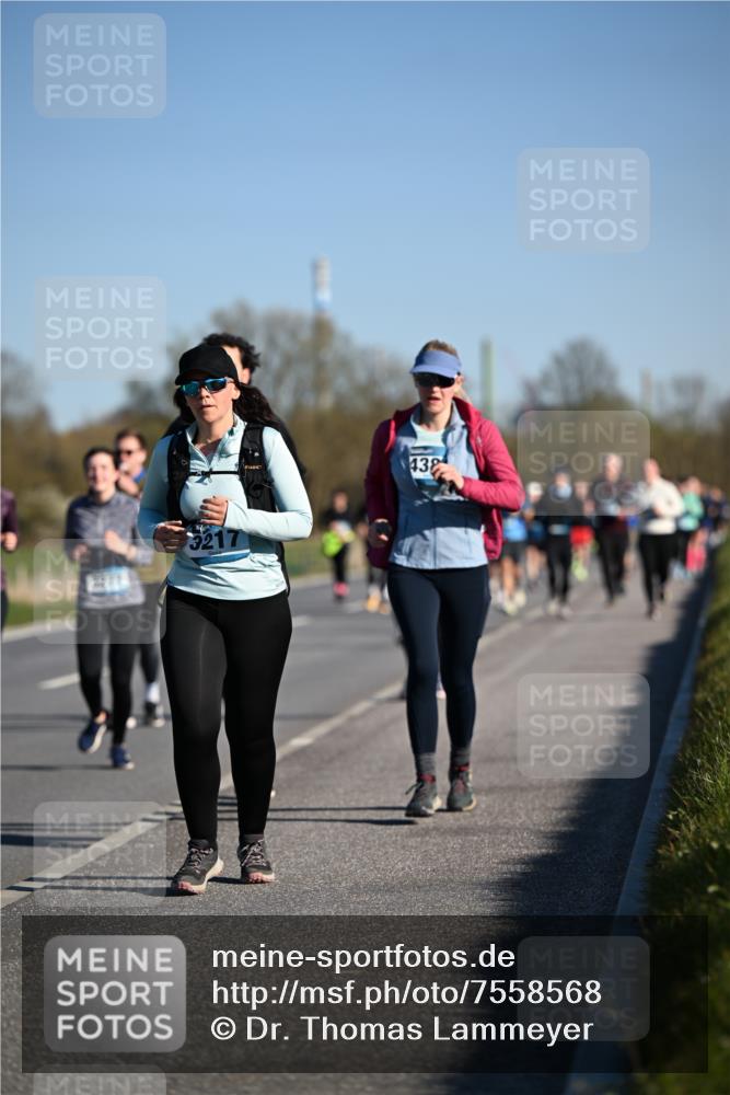 06.04.2025 - 44. Internationalen Wilhelmsburger Insellauf Dr. Thomas Lammeyer http://msf.ph/oto/7558568 06.04.2025 09:34:43 Laufen 3217, 432 meine-sportfotos.de