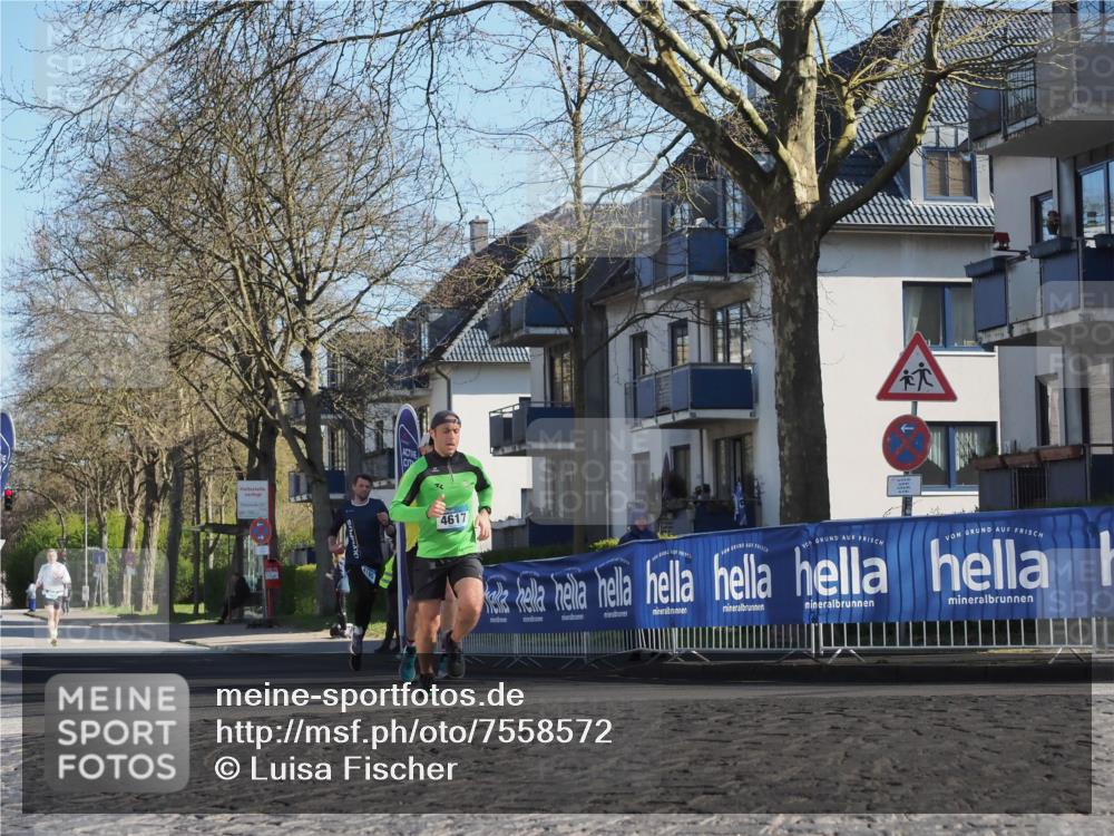 06.04.2025 - 44. Internationalen Wilhelmsburger Insellauf Luisa Fischer http://msf.ph/oto/7558572 06.04.2025 10:24:47 Ziel 4617 meine-sportfotos.de