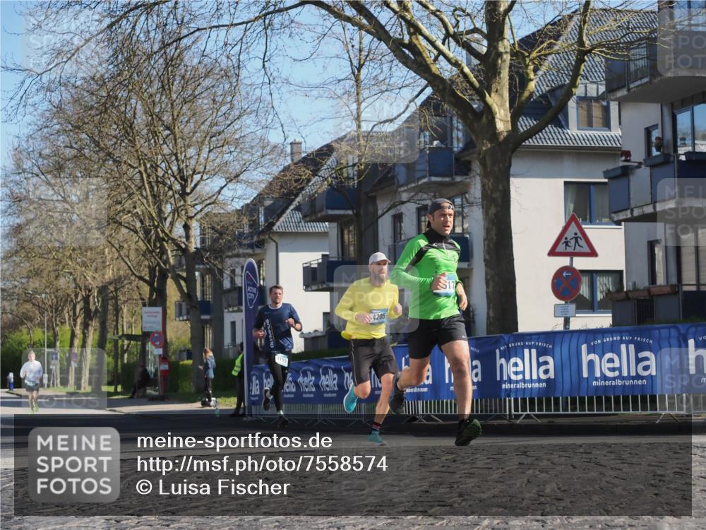 06.04.2025 - 44. Internationalen Wilhelmsburger Insellauf Luisa Fischer http://msf.ph/oto/7558574 06.04.2025 10:24:48 Ziel 4205 meine-sportfotos.de