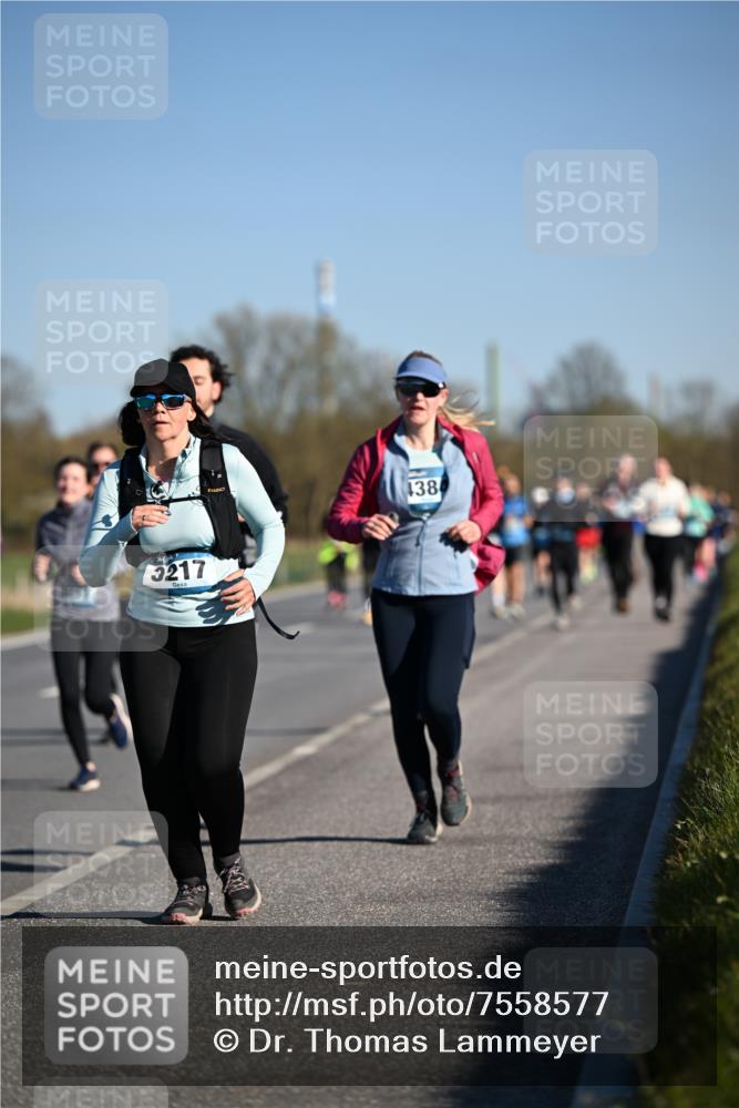 06.04.2025 - 44. Internationalen Wilhelmsburger Insellauf Dr. Thomas Lammeyer http://msf.ph/oto/7558577 06.04.2025 09:34:43 Laufen 3217, 438 meine-sportfotos.de