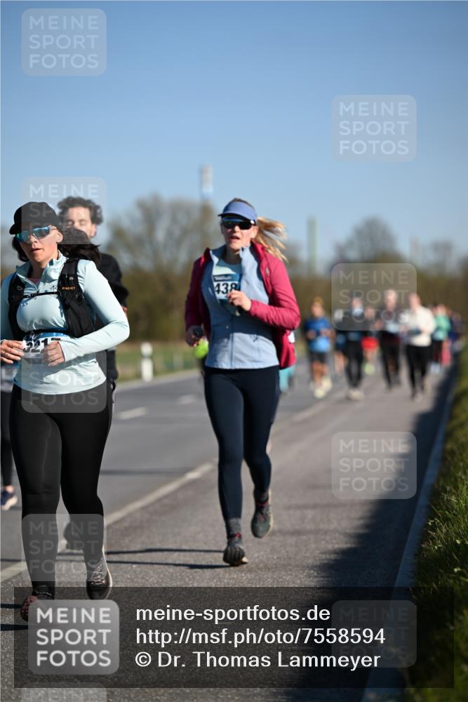 06.04.2025 - 44. Internationalen Wilhelmsburger Insellauf Dr. Thomas Lammeyer http://msf.ph/oto/7558594 06.04.2025 09:34:44 Laufen 438 meine-sportfotos.de