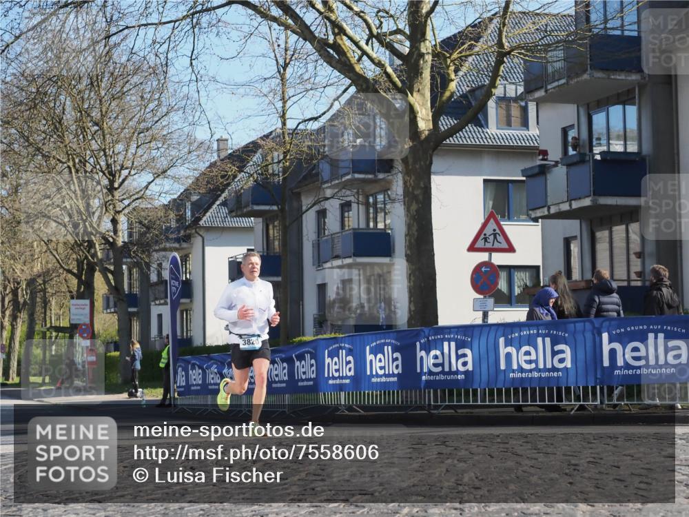 06.04.2025 - 44. Internationalen Wilhelmsburger Insellauf Luisa Fischer http://msf.ph/oto/7558606 06.04.2025 10:24:56 Ziel 3820 meine-sportfotos.de