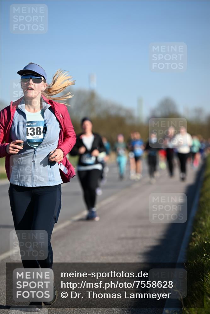 06.04.2025 - 44. Internationalen Wilhelmsburger Insellauf Dr. Thomas Lammeyer http://msf.ph/oto/7558628 06.04.2025 09:34:45 Laufen 1384 meine-sportfotos.de
