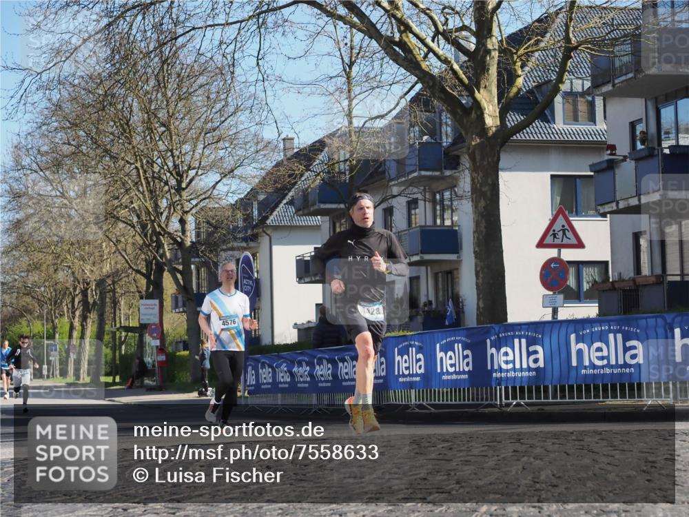 06.04.2025 - 44. Internationalen Wilhelmsburger Insellauf Luisa Fischer http://msf.ph/oto/7558633 06.04.2025 10:25:06 Ziel 4576, 1428 meine-sportfotos.de