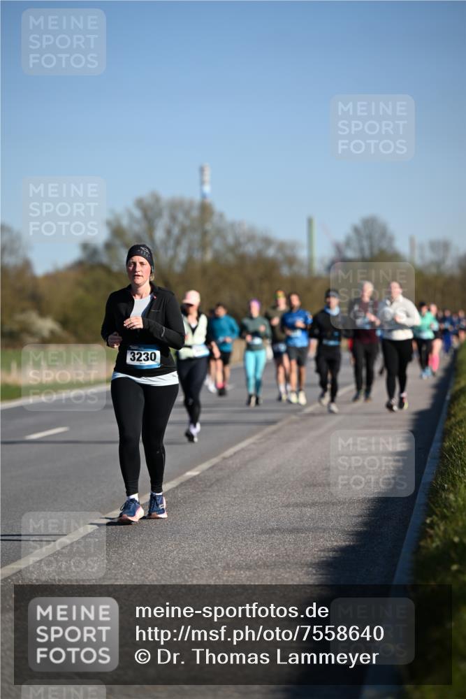 06.04.2025 - 44. Internationalen Wilhelmsburger Insellauf Dr. Thomas Lammeyer http://msf.ph/oto/7558640 06.04.2025 09:34:46 Laufen 3230 meine-sportfotos.de