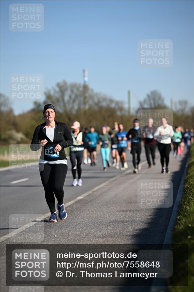 06.04.2025 - 44. Internationalen Wilhelmsburger Insellauf Dr. Thomas Lammeyer http://msf.ph/oto/7558648 06.04.2025 09:34:47 Laufen 3230 meine-sportfotos.de