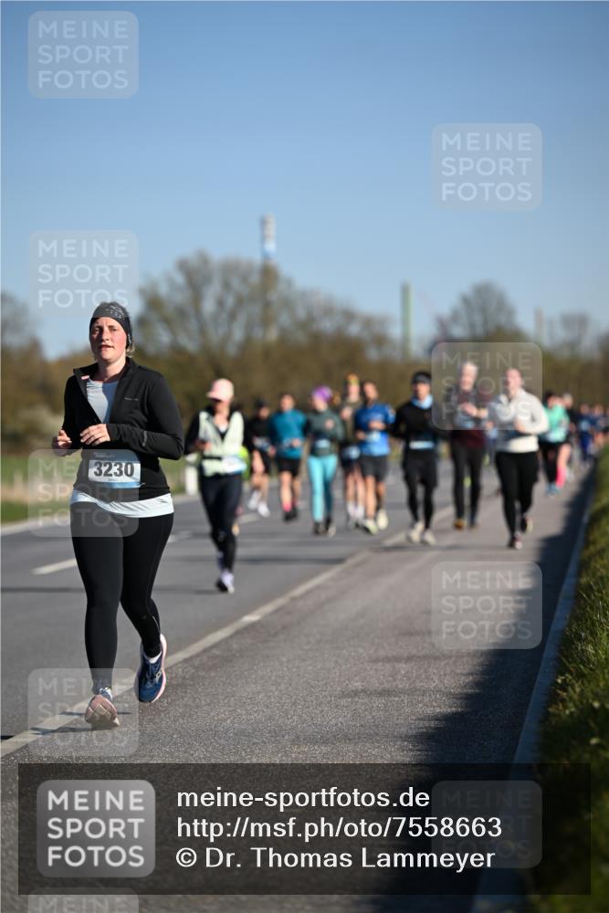 06.04.2025 - 44. Internationalen Wilhelmsburger Insellauf Dr. Thomas Lammeyer http://msf.ph/oto/7558663 06.04.2025 09:34:47 Laufen 3230 meine-sportfotos.de