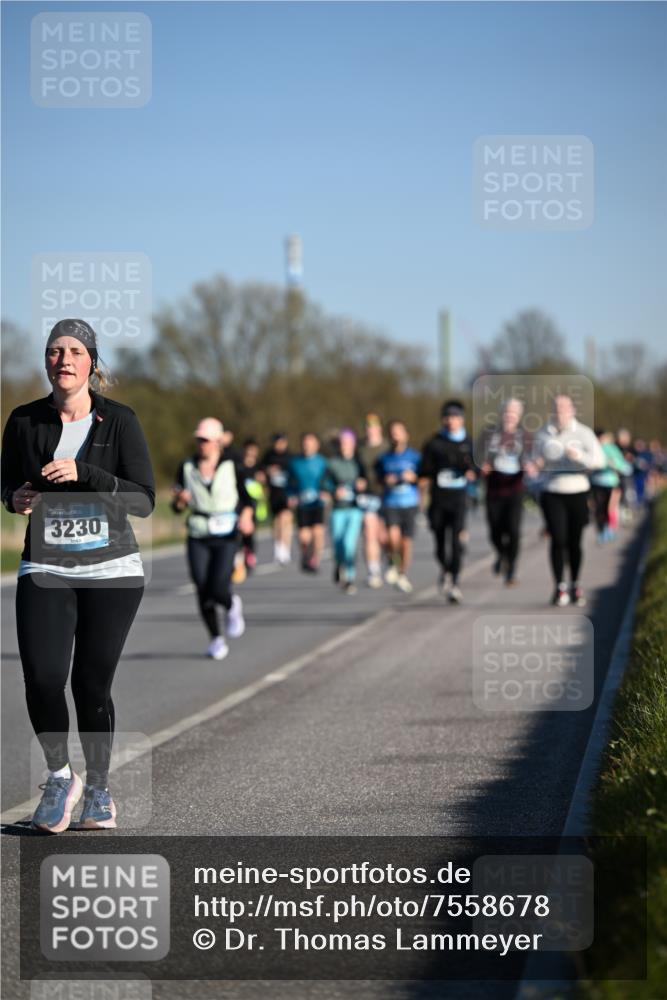 06.04.2025 - 44. Internationalen Wilhelmsburger Insellauf Dr. Thomas Lammeyer http://msf.ph/oto/7558678 06.04.2025 09:34:48 Laufen 3230 meine-sportfotos.de
