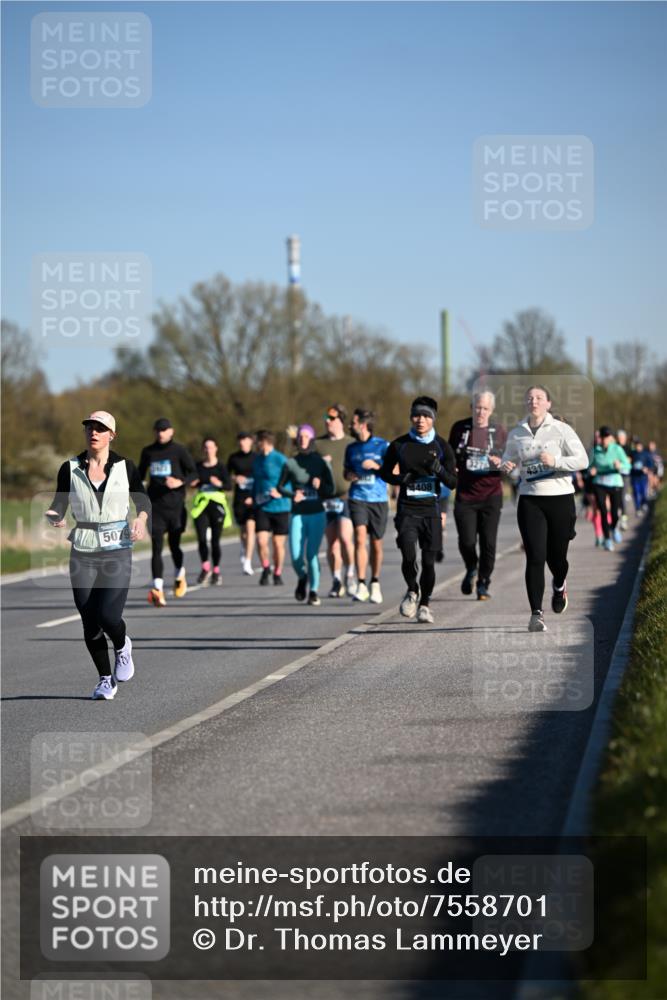 06.04.2025 - 44. Internationalen Wilhelmsburger Insellauf Dr. Thomas Lammeyer http://msf.ph/oto/7558701 06.04.2025 09:34:49 Laufen 5079, 4408 meine-sportfotos.de