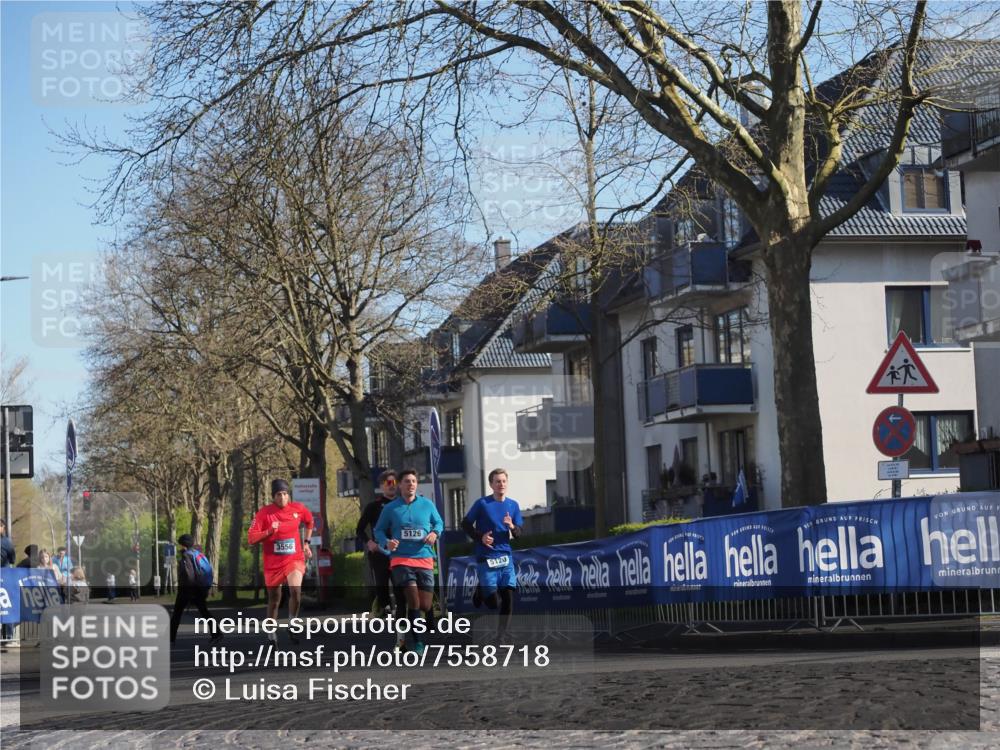 06.04.2025 - 44. Internationalen Wilhelmsburger Insellauf Luisa Fischer http://msf.ph/oto/7558718 06.04.2025 10:25:35 Ziel 3556, 5126, 5120 meine-sportfotos.de