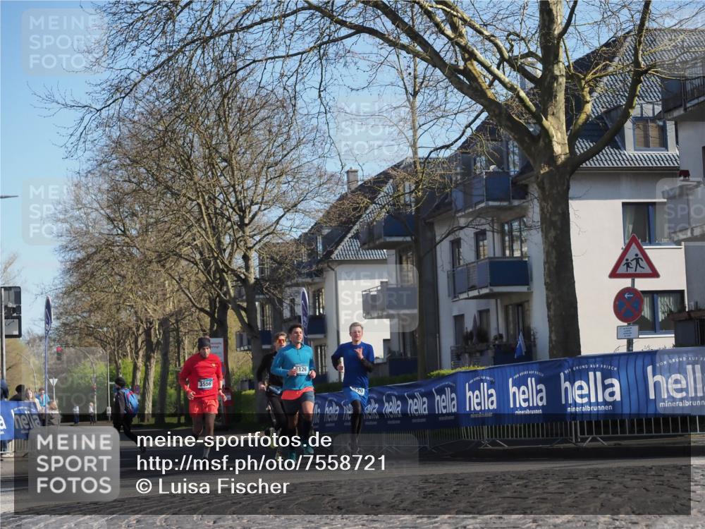 06.04.2025 - 44. Internationalen Wilhelmsburger Insellauf Luisa Fischer http://msf.ph/oto/7558721 06.04.2025 10:25:35 Ziel 3556, 126 meine-sportfotos.de