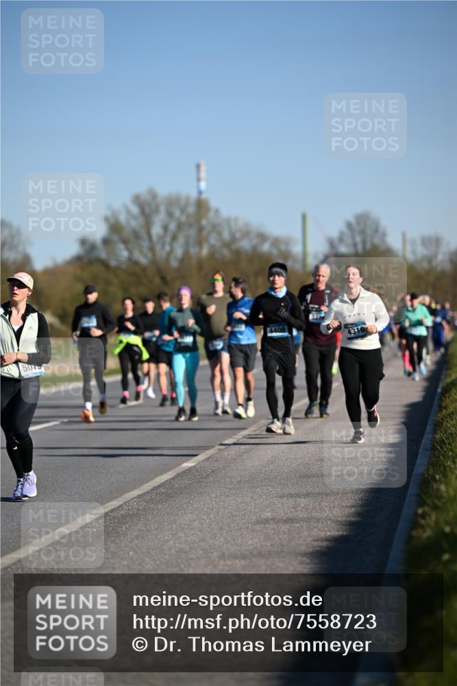 06.04.2025 - 44. Internationalen Wilhelmsburger Insellauf Dr. Thomas Lammeyer http://msf.ph/oto/7558723 06.04.2025 09:34:50 Laufen 4408, 4316 meine-sportfotos.de