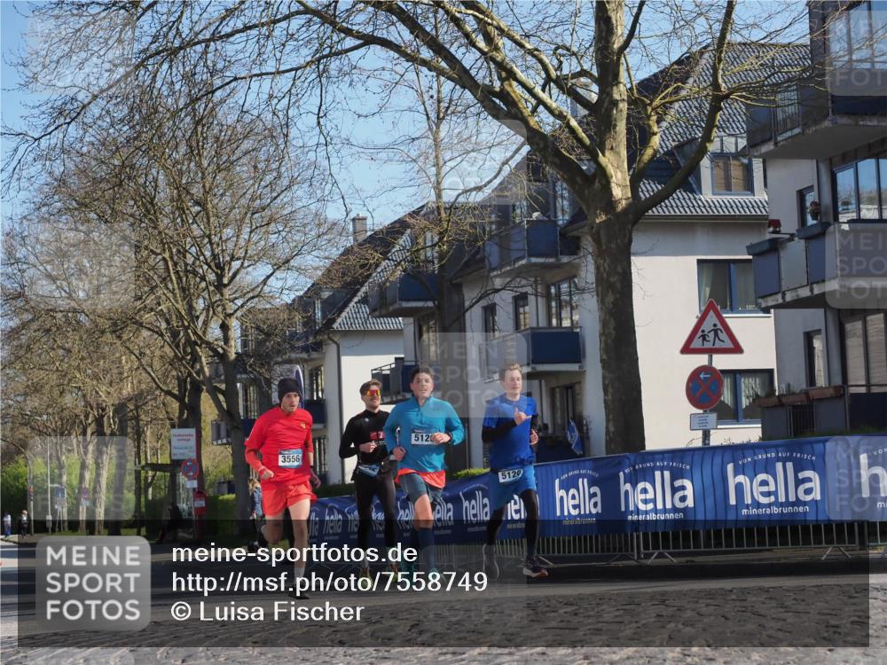 06.04.2025 - 44. Internationalen Wilhelmsburger Insellauf Luisa Fischer http://msf.ph/oto/7558749 06.04.2025 10:25:36 Ziel 5120, 3556, 5120 meine-sportfotos.de