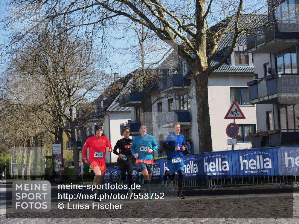 06.04.2025 - 44. Internationalen Wilhelmsburger Insellauf Luisa Fischer http://msf.ph/oto/7558752 06.04.2025 10:25:36 Ziel 3556, 5126, 5120 meine-sportfotos.de