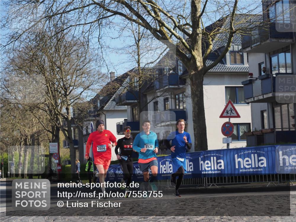 06.04.2025 - 44. Internationalen Wilhelmsburger Insellauf Luisa Fischer http://msf.ph/oto/7558755 06.04.2025 10:25:36 Ziel 3556, 5126, 120 meine-sportfotos.de