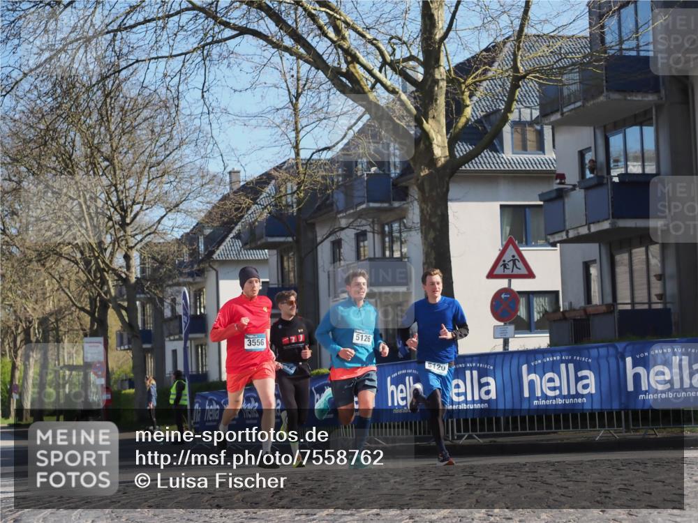 06.04.2025 - 44. Internationalen Wilhelmsburger Insellauf Luisa Fischer http://msf.ph/oto/7558762 06.04.2025 10:25:37 Ziel 5126, 3556, 5120 meine-sportfotos.de