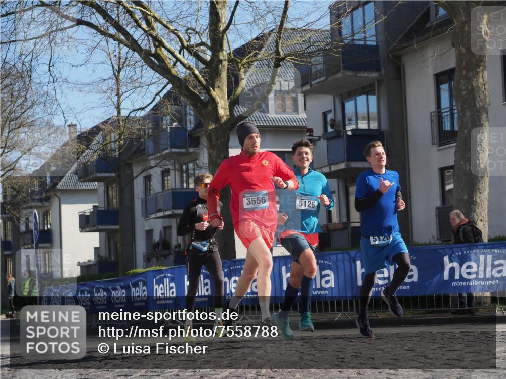 06.04.2025 - 44. Internationalen Wilhelmsburger Insellauf Luisa Fischer http://msf.ph/oto/7558788 06.04.2025 10:25:37 Ziel 3556, 5126, 5120 meine-sportfotos.de