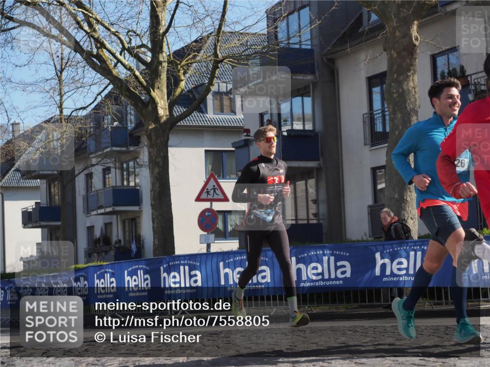 06.04.2025 - 44. Internationalen Wilhelmsburger Insellauf Luisa Fischer http://msf.ph/oto/7558805 06.04.2025 10:25:38 Ziel 26 meine-sportfotos.de