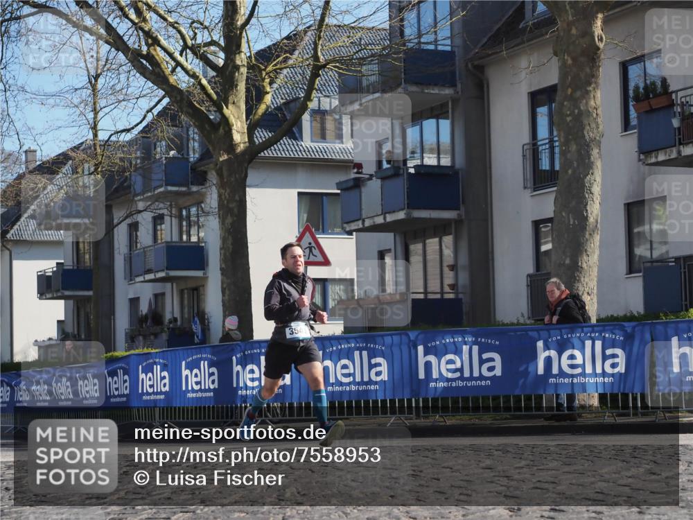 06.04.2025 - 44. Internationalen Wilhelmsburger Insellauf Luisa Fischer http://msf.ph/oto/7558953 06.04.2025 10:25:57 Ziel 354 meine-sportfotos.de