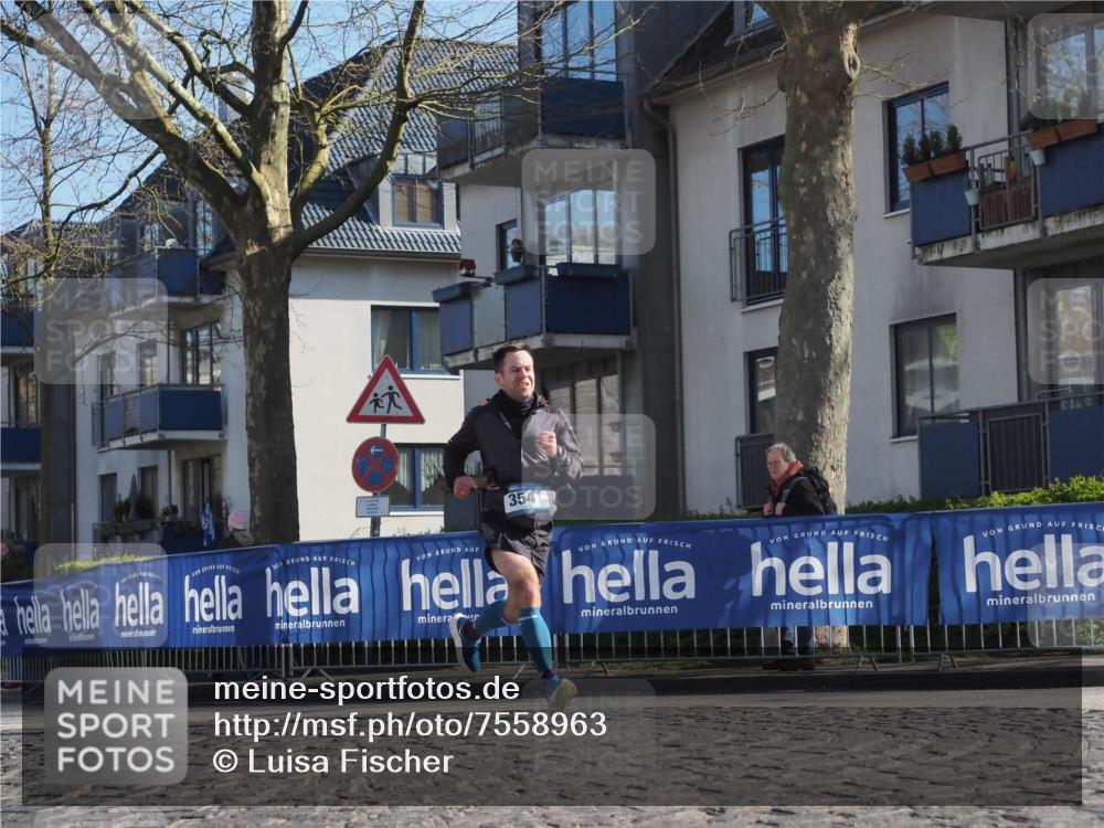 06.04.2025 - 44. Internationalen Wilhelmsburger Insellauf Luisa Fischer http://msf.ph/oto/7558963 06.04.2025 10:25:58 Ziel 3541 meine-sportfotos.de