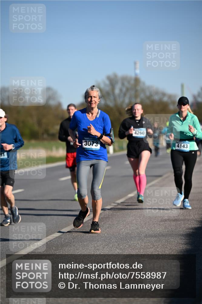 06.04.2025 - 44. Internationalen Wilhelmsburger Insellauf Dr. Thomas Lammeyer http://msf.ph/oto/7558987 06.04.2025 09:35:03 Laufen 3073, 4260, 4143 meine-sportfotos.de