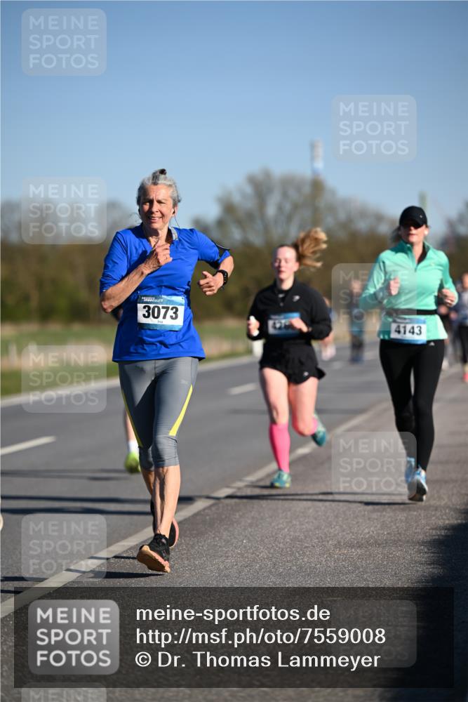 06.04.2025 - 44. Internationalen Wilhelmsburger Insellauf Dr. Thomas Lammeyer http://msf.ph/oto/7559008 06.04.2025 09:35:03 Laufen 3073, 4143 meine-sportfotos.de