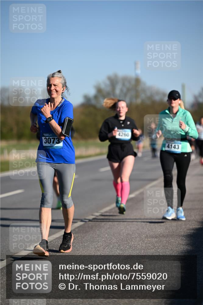 06.04.2025 - 44. Internationalen Wilhelmsburger Insellauf Dr. Thomas Lammeyer http://msf.ph/oto/7559020 06.04.2025 09:35:03 Laufen 3073, 4260, 4143 meine-sportfotos.de