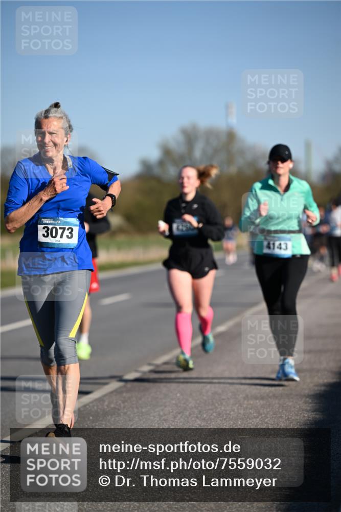 06.04.2025 - 44. Internationalen Wilhelmsburger Insellauf Dr. Thomas Lammeyer http://msf.ph/oto/7559032 06.04.2025 09:35:04 Laufen 3073, 4143 meine-sportfotos.de