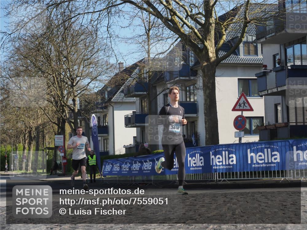 06.04.2025 - 44. Internationalen Wilhelmsburger Insellauf Luisa Fischer http://msf.ph/oto/7559051 06.04.2025 10:26:18 Ziel 4320, 3448 meine-sportfotos.de