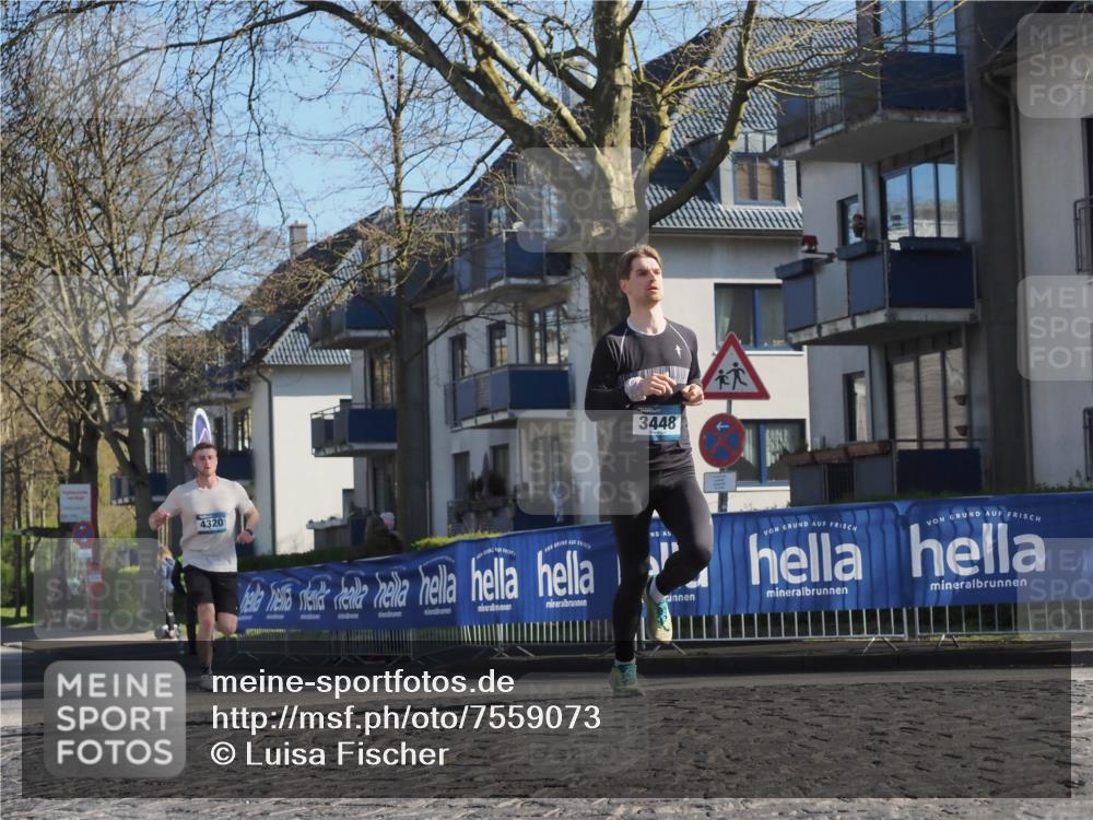 06.04.2025 - 44. Internationalen Wilhelmsburger Insellauf Luisa Fischer http://msf.ph/oto/7559073 06.04.2025 10:26:18 Ziel 4320, 3448 meine-sportfotos.de