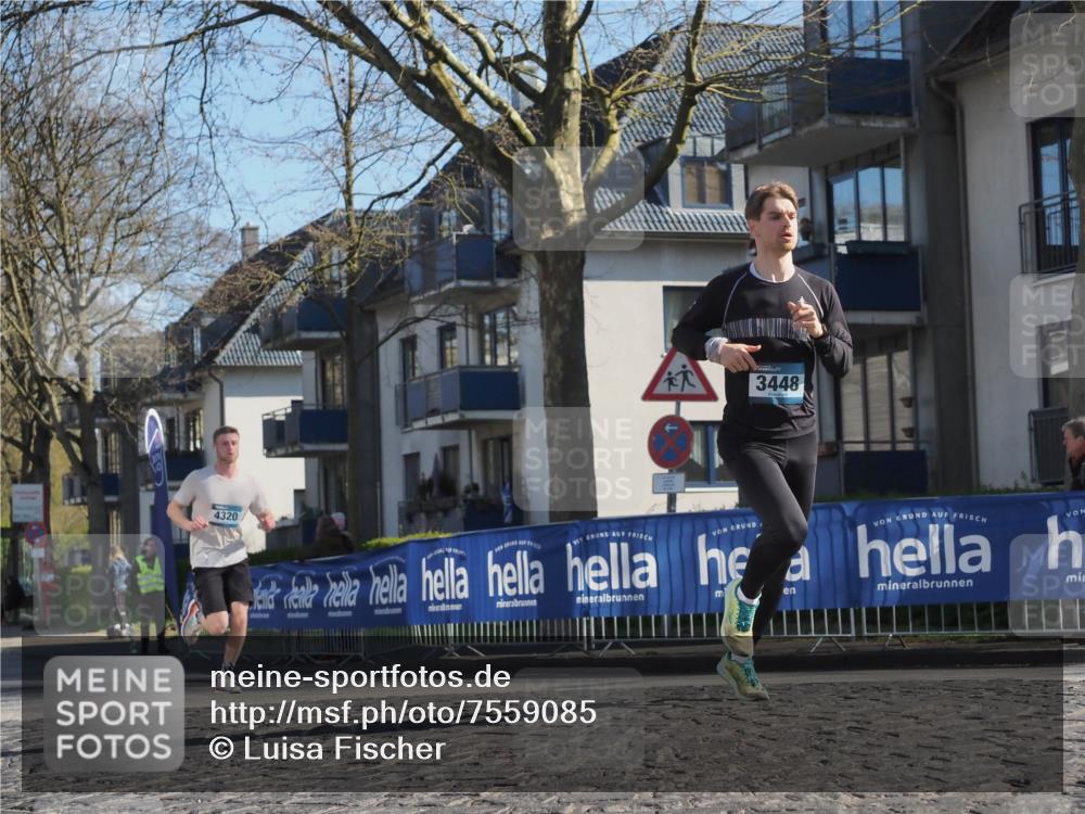 06.04.2025 - 44. Internationalen Wilhelmsburger Insellauf Luisa Fischer http://msf.ph/oto/7559085 06.04.2025 10:26:18 Ziel 4320, 3448 meine-sportfotos.de