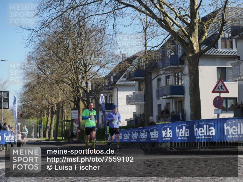 06.04.2025 - 44. Internationalen Wilhelmsburger Insellauf Luisa Fischer http://msf.ph/oto/7559102 06.04.2025 10:26:27 Ziel 4404, 3870 meine-sportfotos.de