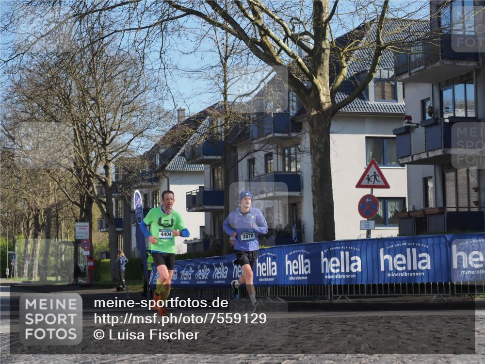 06.04.2025 - 44. Internationalen Wilhelmsburger Insellauf Luisa Fischer http://msf.ph/oto/7559129 06.04.2025 10:26:28 Ziel 4404, 3870, 275 meine-sportfotos.de