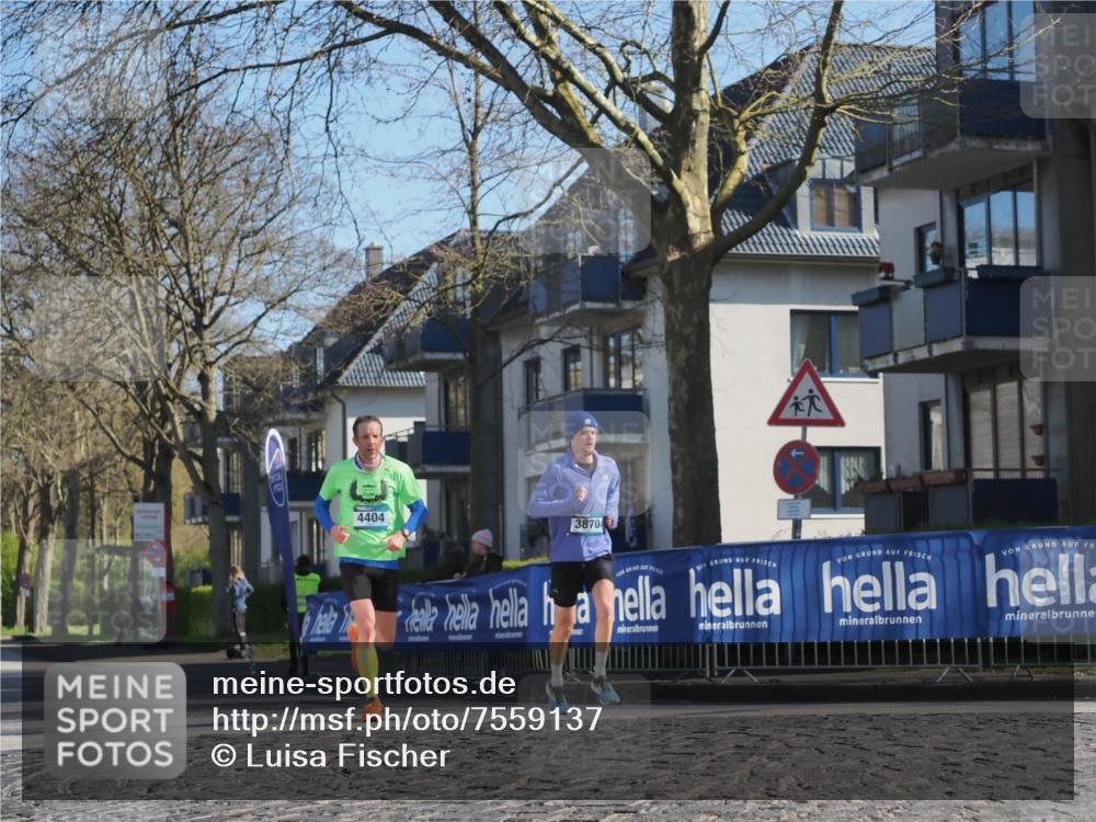 06.04.2025 - 44. Internationalen Wilhelmsburger Insellauf Luisa Fischer http://msf.ph/oto/7559137 06.04.2025 10:26:28 Ziel 4404, 3870 meine-sportfotos.de