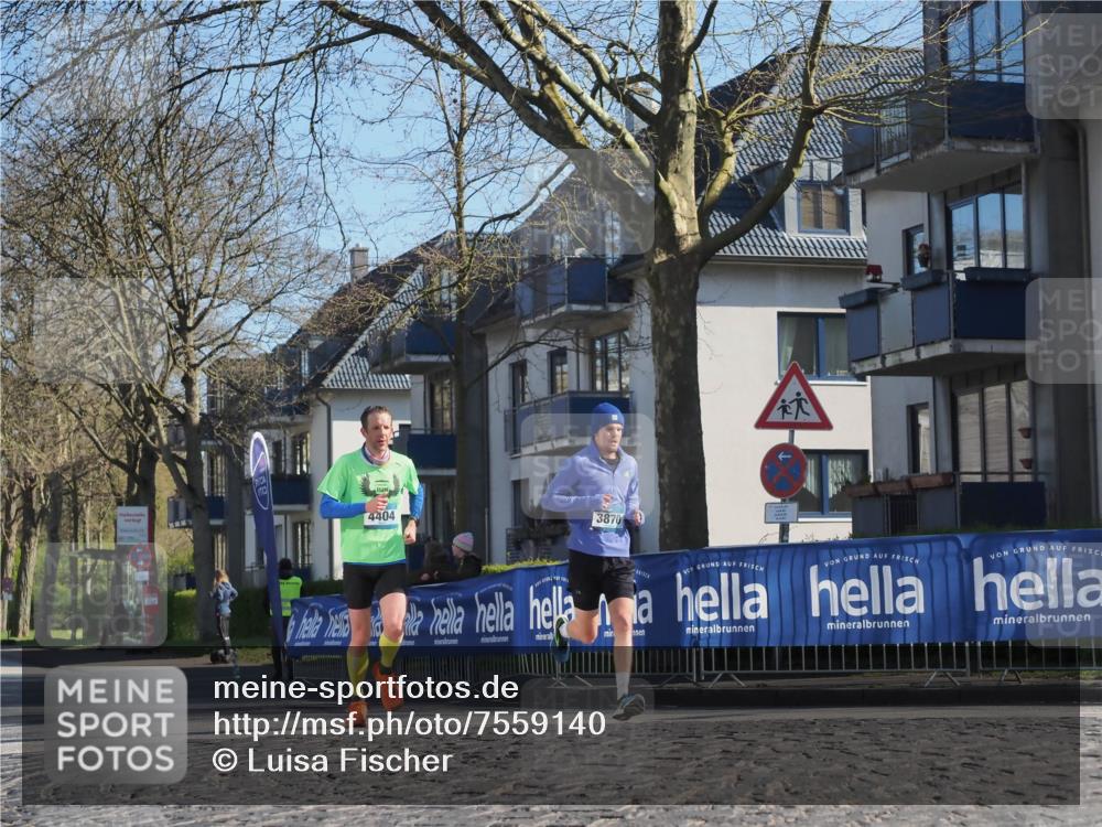 06.04.2025 - 44. Internationalen Wilhelmsburger Insellauf Luisa Fischer http://msf.ph/oto/7559140 06.04.2025 10:26:28 Ziel 4404, 3870 meine-sportfotos.de